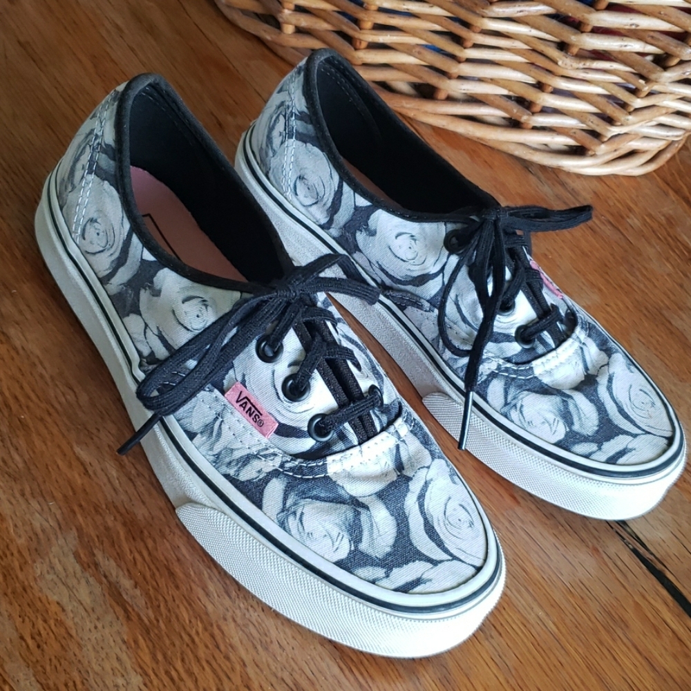 Vans Floral Print Canvas Sneaker sz 6.5